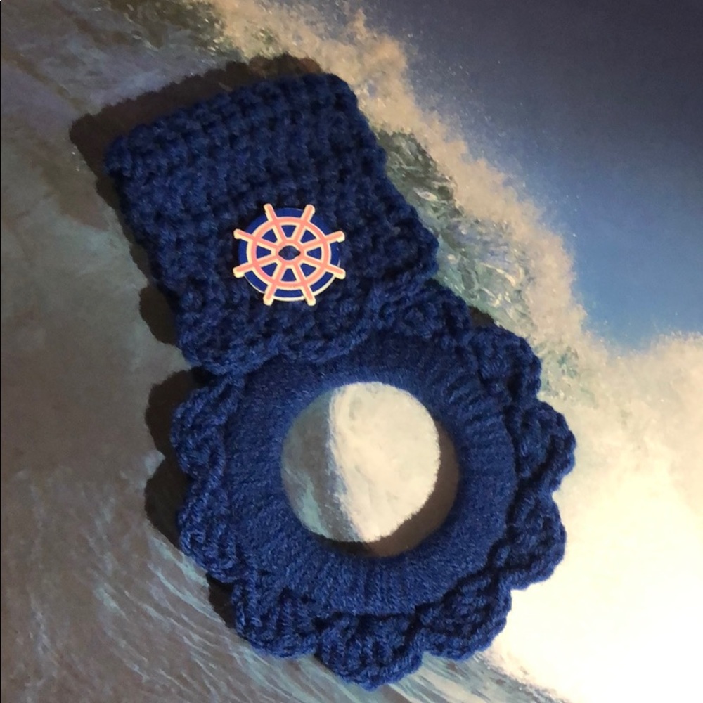 Ship wheel kitchen towel hanger oven hanger